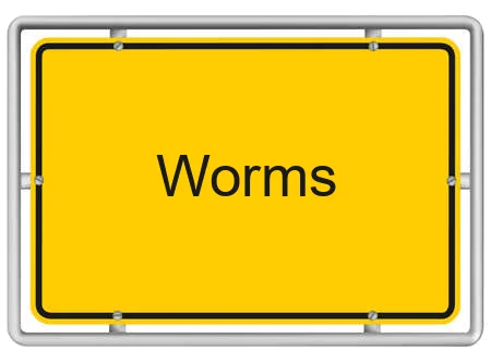 Gelbes Ortsschild mit der Aufschrift Worms